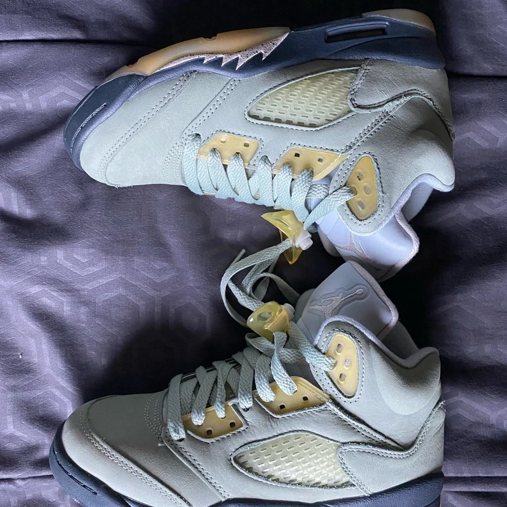 Air Jordan Retro 5 Jade Horizon